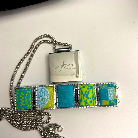 Jilzarah Premium Clay Necklace and Bracelet Set - Picture 6 of 7